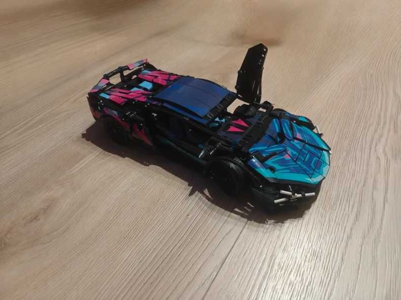 Model z klocków Technical Lamborghini 1314 części Cyberpunk ułożony