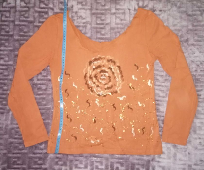 Тонка кофтинка з довгим рукавом 46 разміру