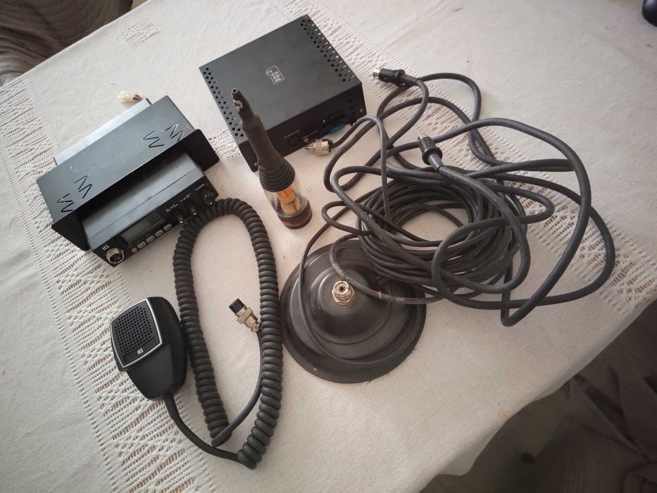 Cb radio TCB-770 tti + DVD Medion MD41633 PRO2