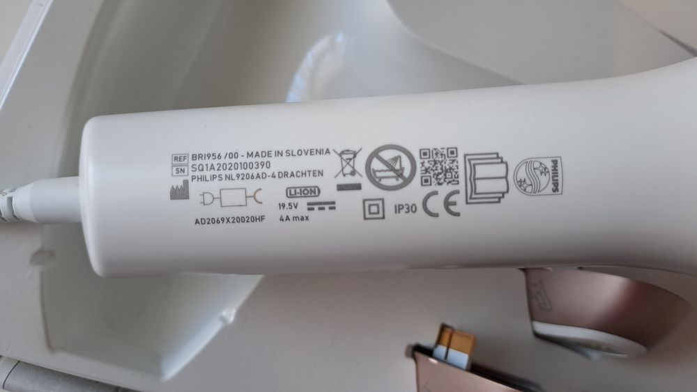 Depilator laserowy IPL Philips Lumea BRI956/00