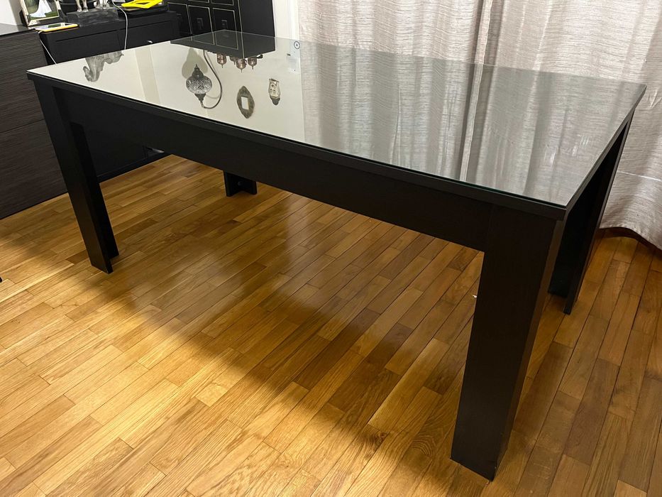 Mesa castanho escuro com vidro 170 x 90 cm