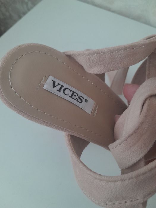 Стильные боссоножки