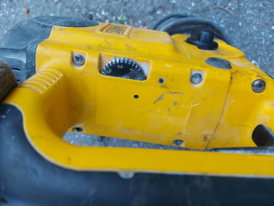 Перфоратор DeWALT