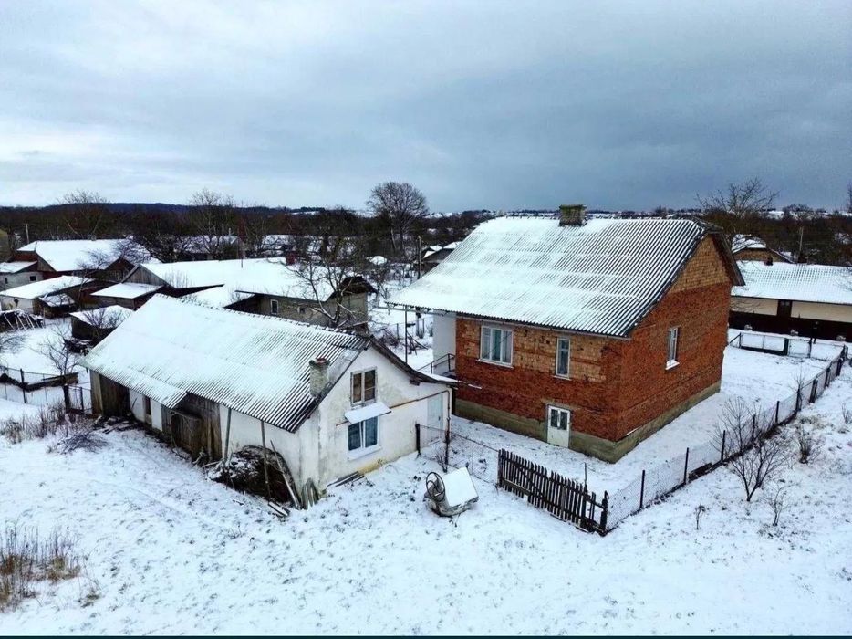 Продам Цегляний будинок 105,7 м² + 25 соток землі + гараж | Самбірський район, с. Мала Озимина