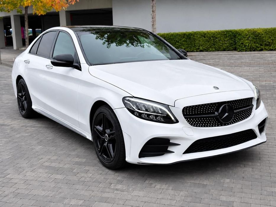 Mercedes-Benz Klasa C Mercedes-Benz Klasa C 300 9G-TRONIC AMG Line