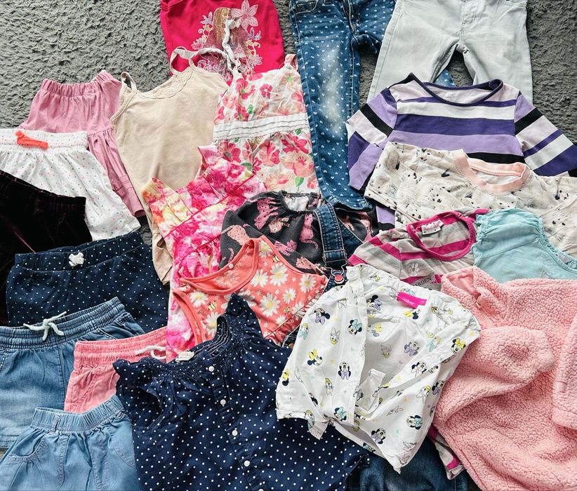 Zestaw ubran dla dziewczynki 98-104