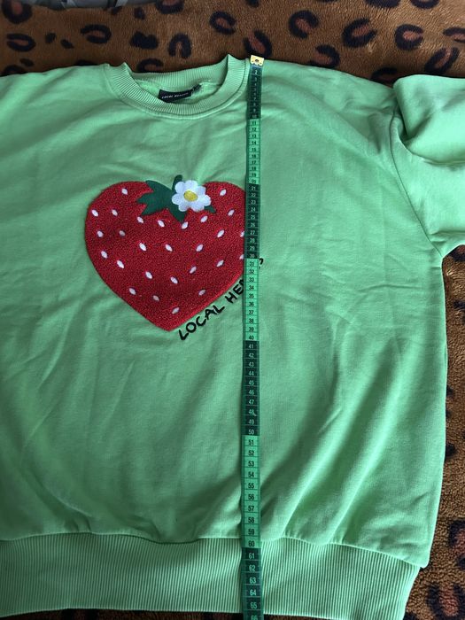 Bluza Local Heroes z truskawką