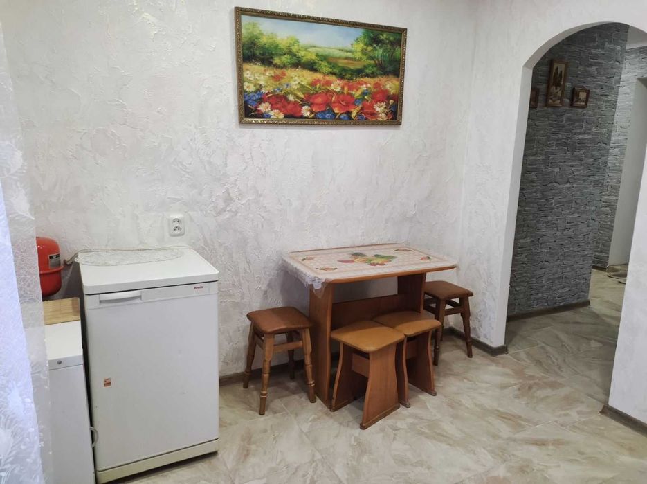 2-х кімнатна квартира в Центрі міста подобово