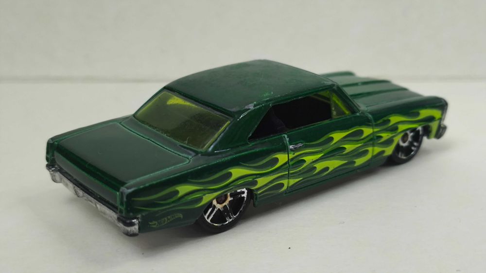 Машинка Chevrolet Nova 1966 Hot Wheels