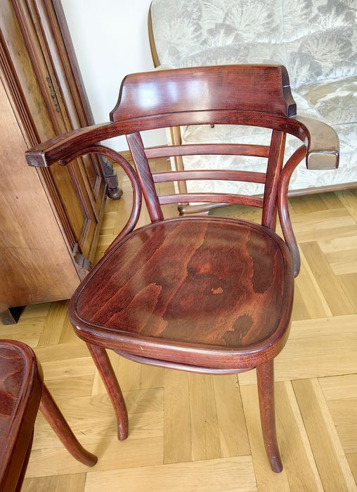 Krzesła gięte THONET