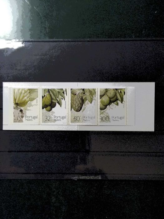 1990 Caderneta Frutos e Plantas Sub Tropicais da Madeira MNH **