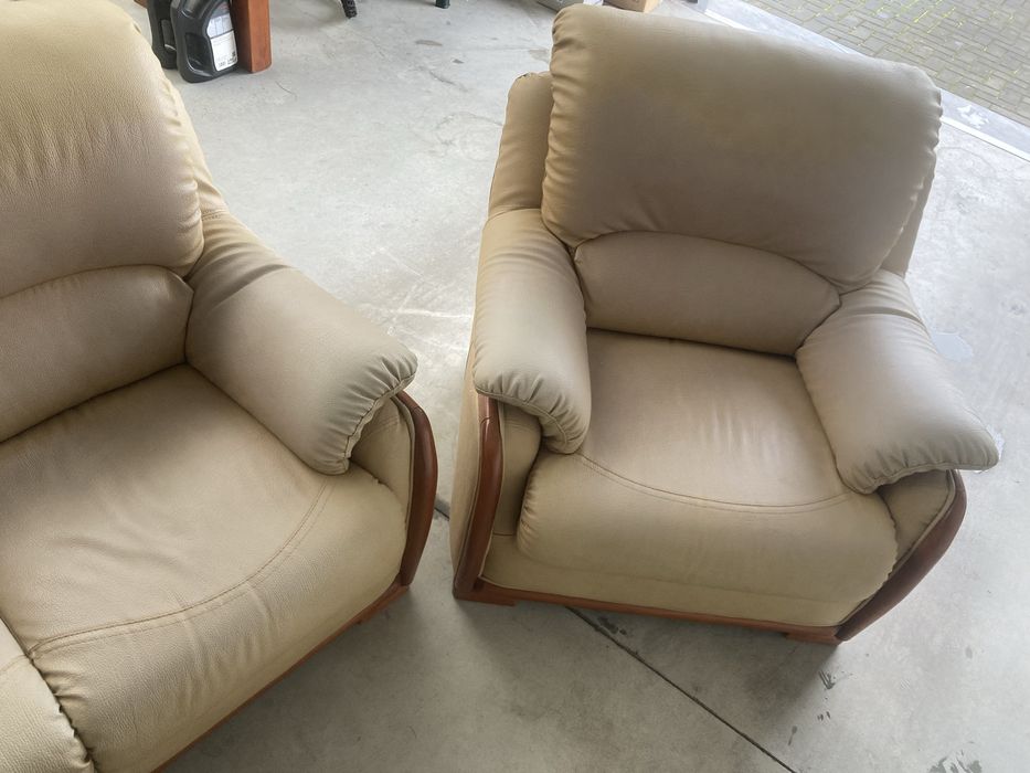 Sofá de 3 lugares mais 2 de um lugar