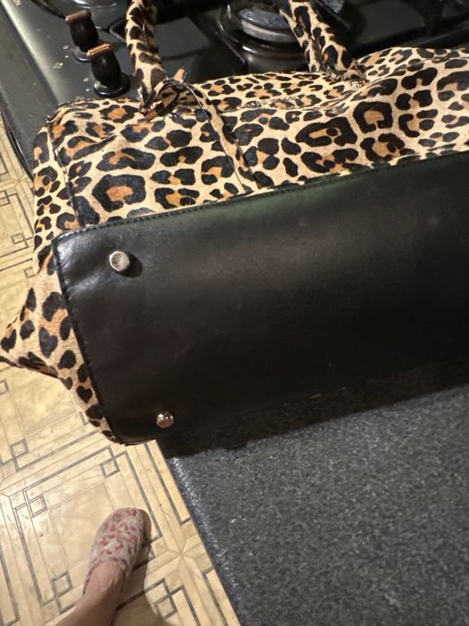 Кожанная сумка Каren Millen,Италия,в гикарном леопардовом принте