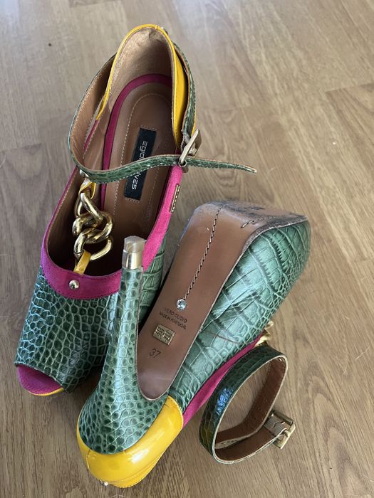 Sapatos mulher Egidio Alves tamanho 37