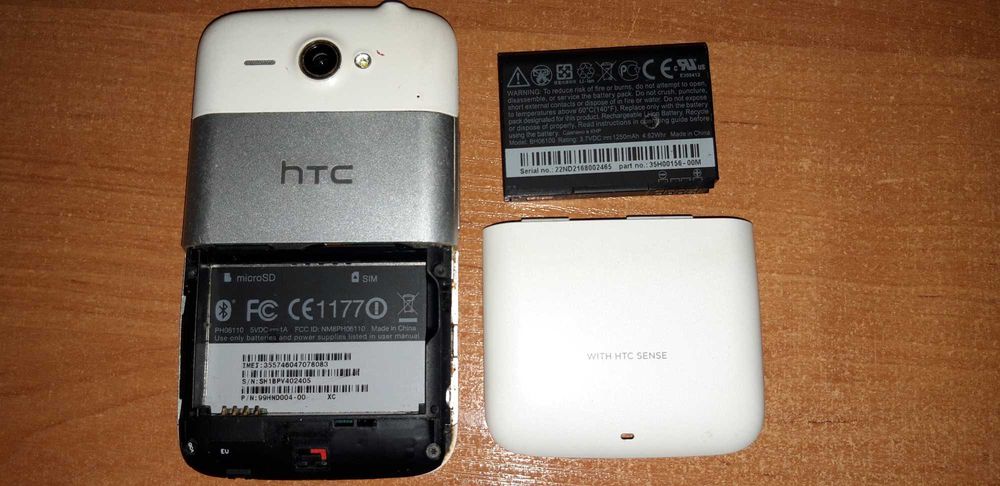telefon HTC PH06110