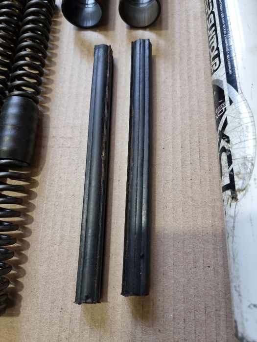 Пружина, топ кеп,еластометр Sr Suntour, RST