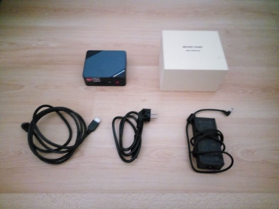 Mini PC AMD Ryzen 7 7735HS