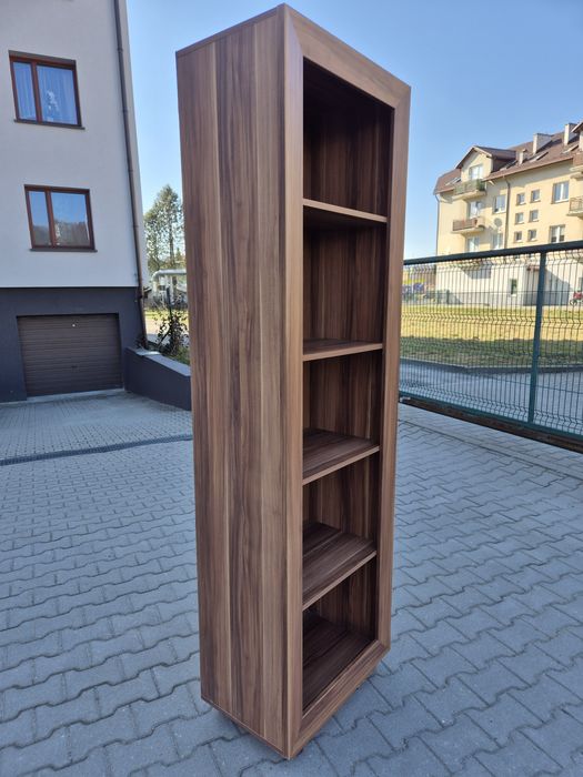 Sprzedam szafę i regał