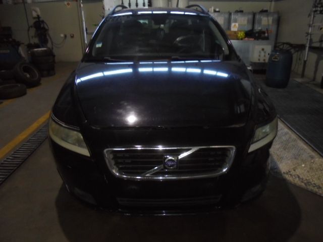 Carro MOT: D4164T VOLVO V50 2008 1.6D 110CV 5P PRETO DIESEL