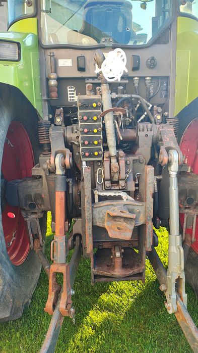 Claas Ares 836 RZ 205 KM