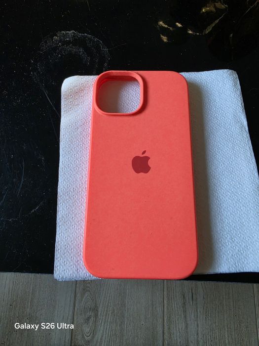 Capa iphone 15 usada impecavel