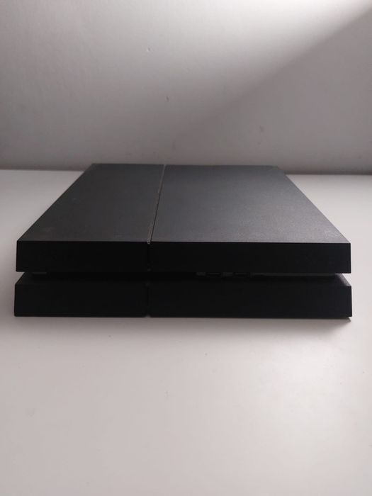 PS4 1TB sem comandos