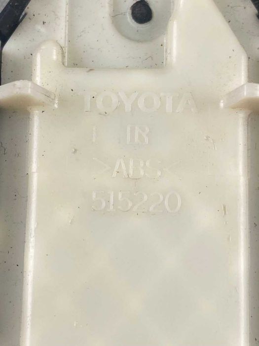 Блок модуль управління склопідйомниками Toyota Prius 1.8 XW30 09-15 Бу