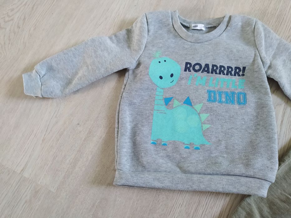 Zestaw bluzy i spodnie 2+1 r 86