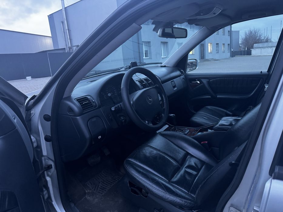 Mercedes-Benz ML270 2003