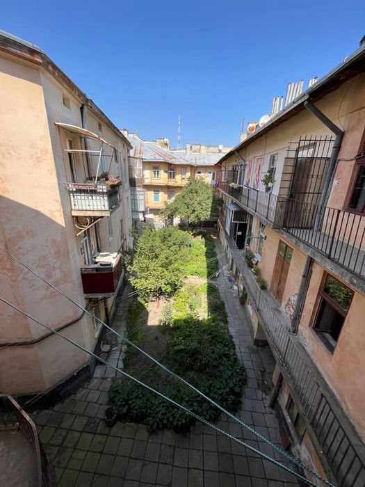 Продаж 3 кім. квартири в центрі Львова вул. Дашка