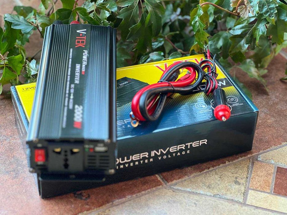 Преобразователь  12 в 220 в 2000W. Авто инвертор Інвертор Перетворювач