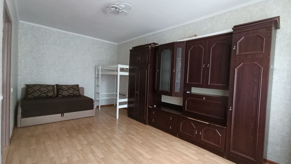 Продаж 2-х кімнат в гуртожитку