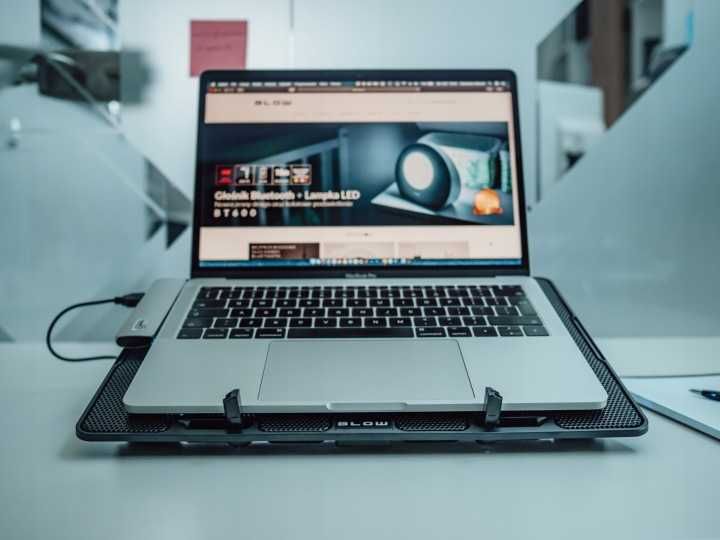 PODSTAWKA Chłodząca Pod Laptop 12-17 Cali 2 Wentylatory LED Regulacja Nachylenia USB Cicha Podkładka