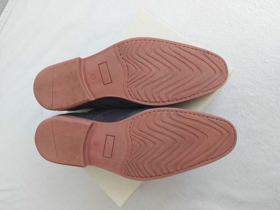Granatowe półbuty zamszowe Jones Bootmaker „Arkin” Skóra naturalna, rozmiar 43 (UK 9) stan bardzo dobry