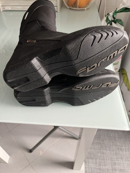 Botas mota Forma 43 como novas