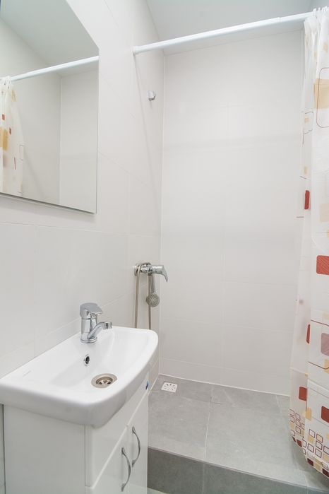 Сдам посуточно,  Новый Люкс, м Позняки,  Харьковская, Вишняковская 2