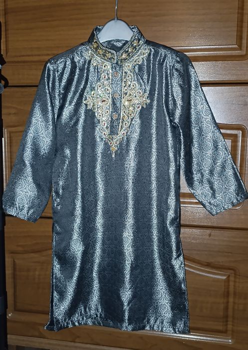 Туніка вишита  стразами