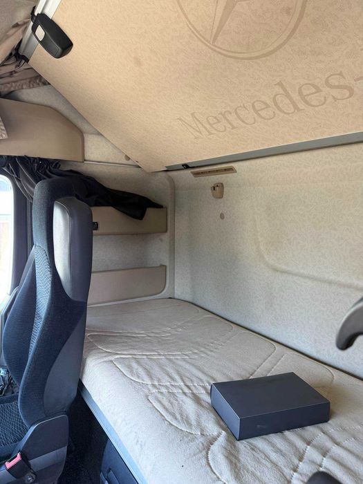 Mercedes-Bens Actros 1842