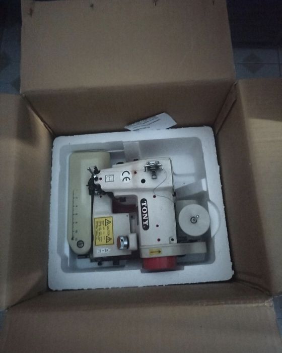 Sprzedam podszywarkę odzieżową