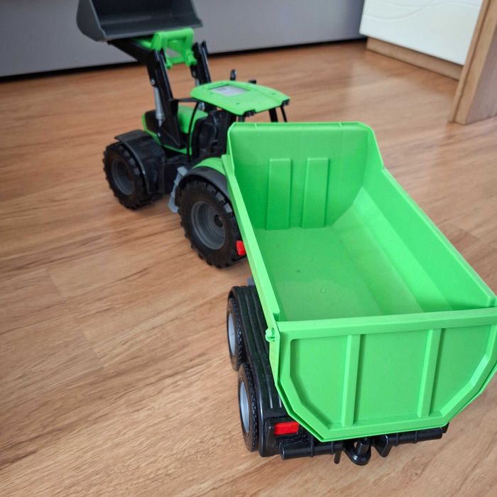 Traktor zabawka DEUTZ-FAHR