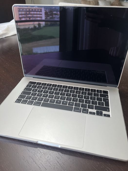 Apple MacBook Air M4 2025