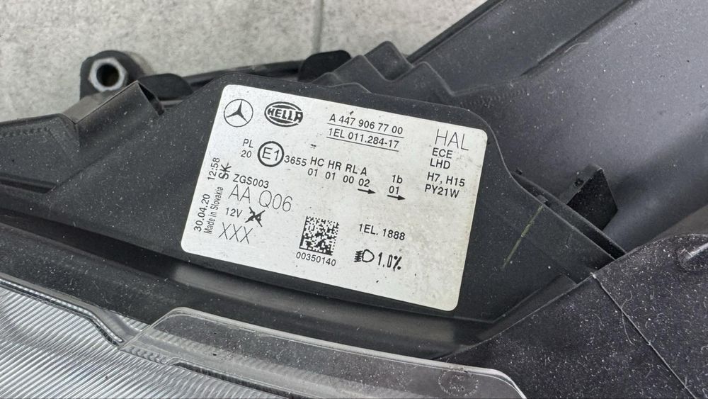 Фари Mercedes bens