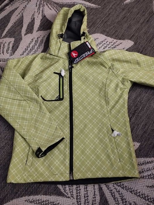 Nowa kurtka damska Softshell zielona małe M kod939