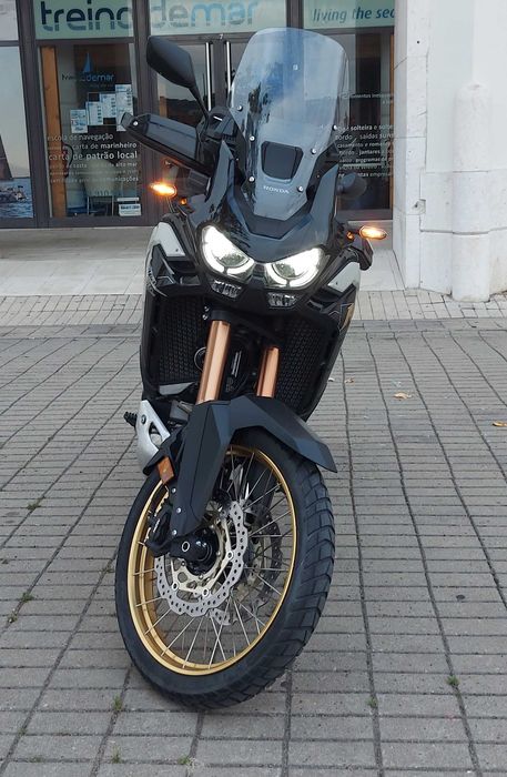 Honda África Twin Adventure Sport DCT – Abril 2022 Poucos Kms