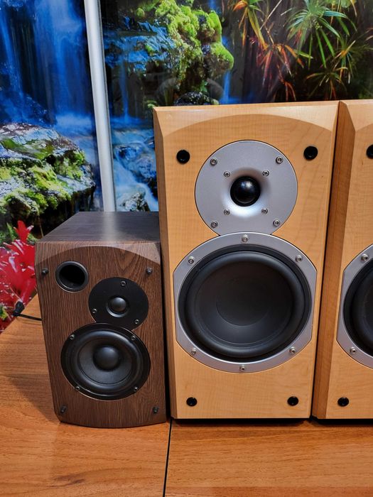 Колонки KF-21 (цвет бук) — состояние идеальное