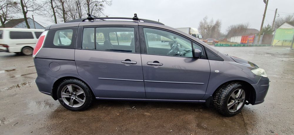 Mazda 5 (мінівен- універсал)