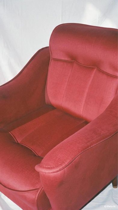 2 Poltronas cor de vinho de veludo retro