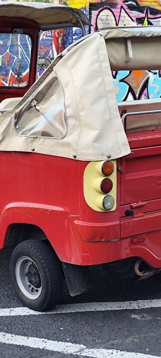 TUK Piaggio Ape Calessino 200 — Modelo Clássico (Combustão) Homologado 3+1 Lugares