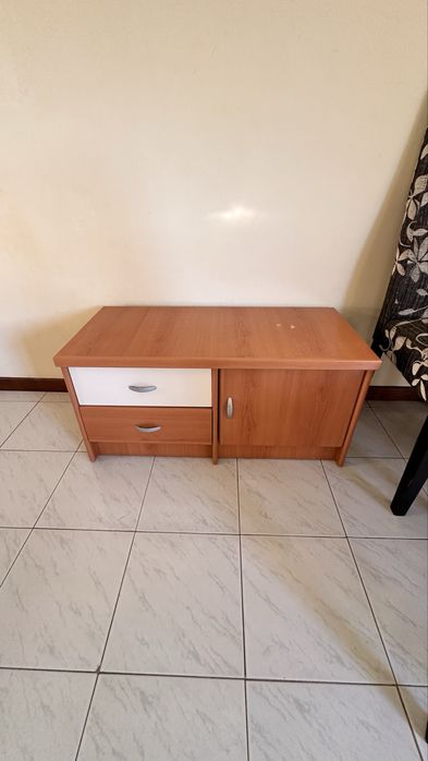 Cama / movel de cabeceira / comoda