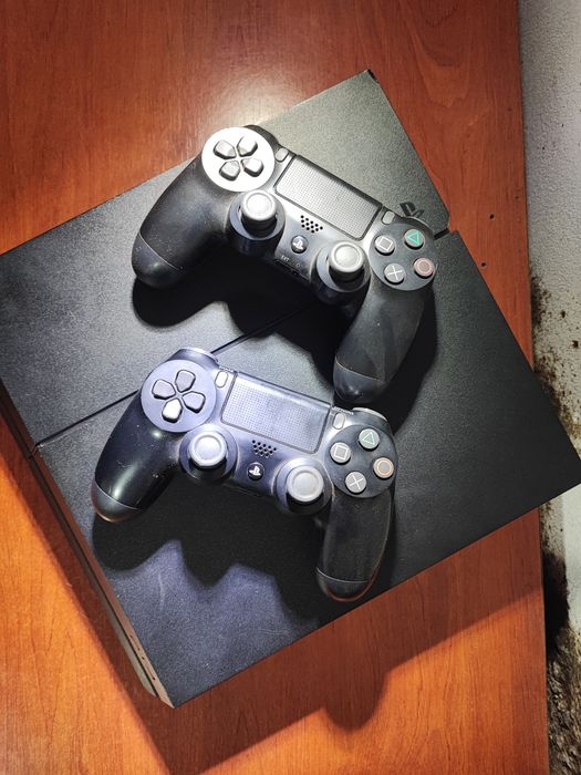 Ps4 + 2 comandos